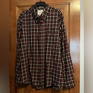 Men’s long sleeved button up shirt
